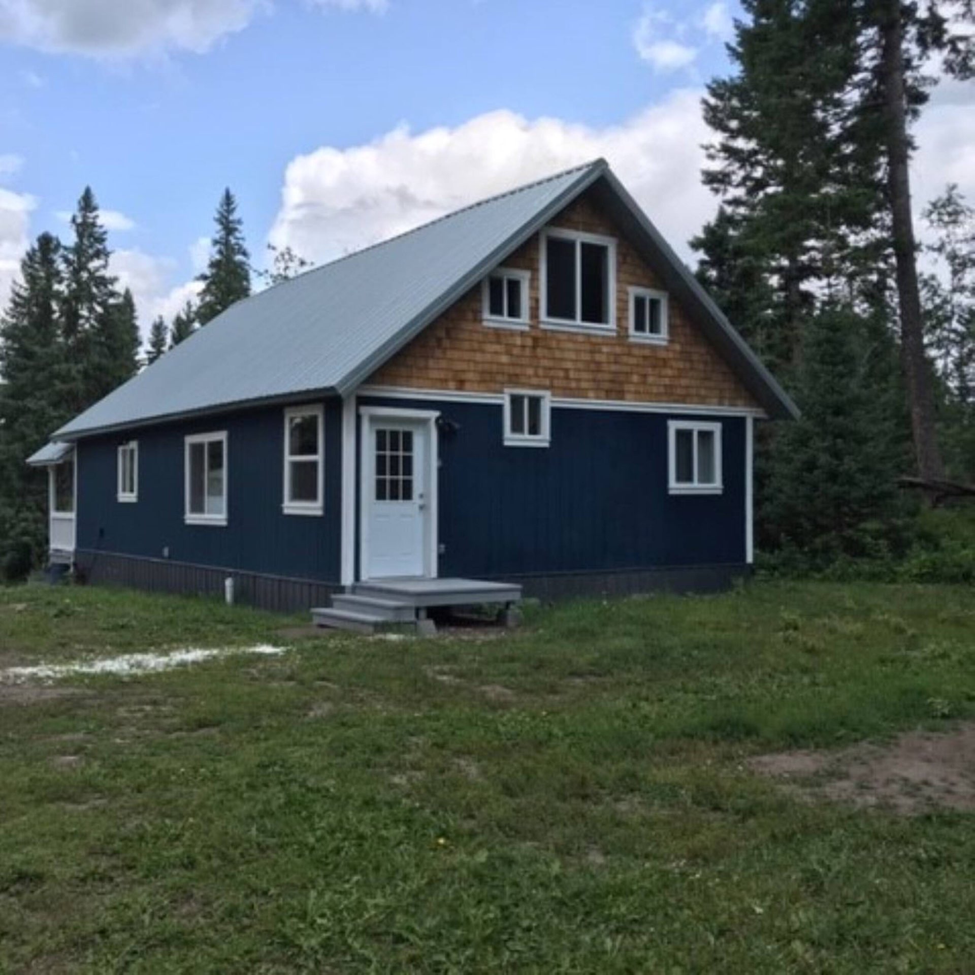 Blue Cabin — photo 3